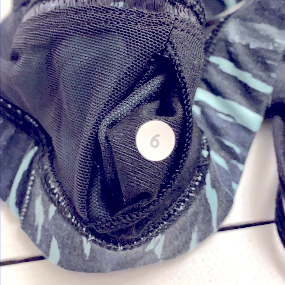 Lululemon Straight Up Mesh Strap Bra Size 6 - Picture 9 of 9